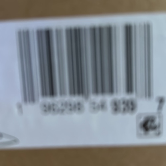 Jessica Simpson black patent heels with sling back strap - Picture 8 of 8